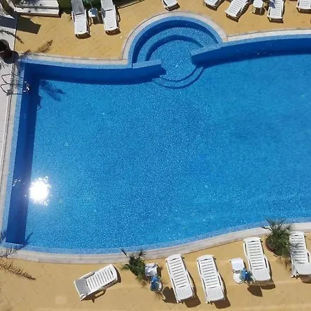 ホテル Family Complex Gallery - Sunny サニービーチ